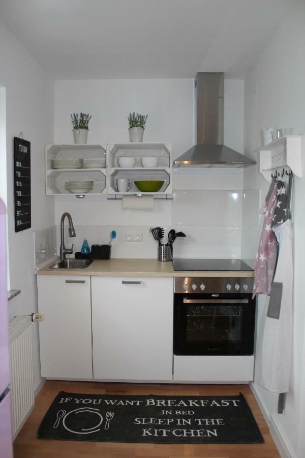 Ferienwohnung Im Tuermchen Oberfell Екстер'єр фото