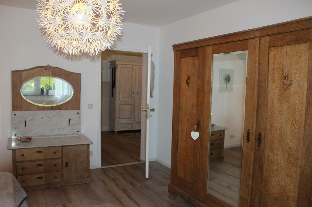 Ferienwohnung Im Tuermchen Oberfell Екстер'єр фото