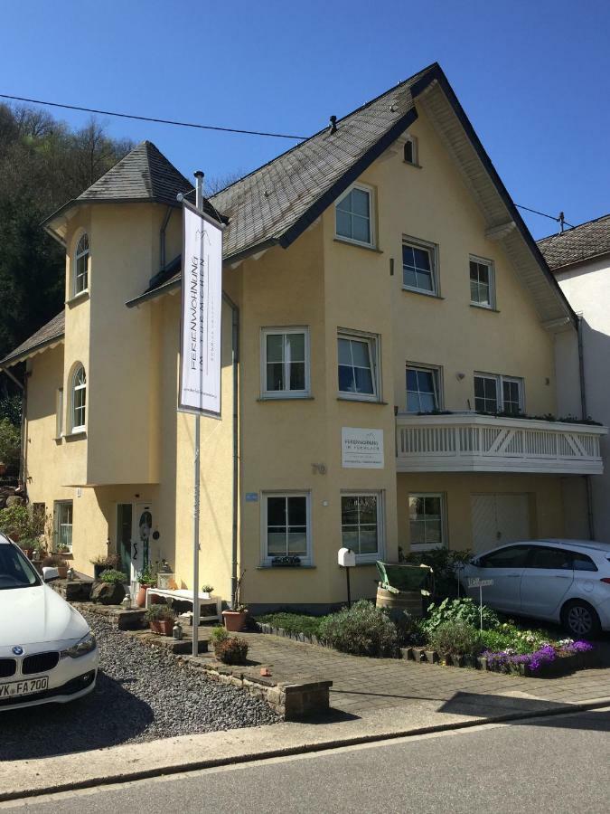 Ferienwohnung Im Tuermchen Oberfell Екстер'єр фото